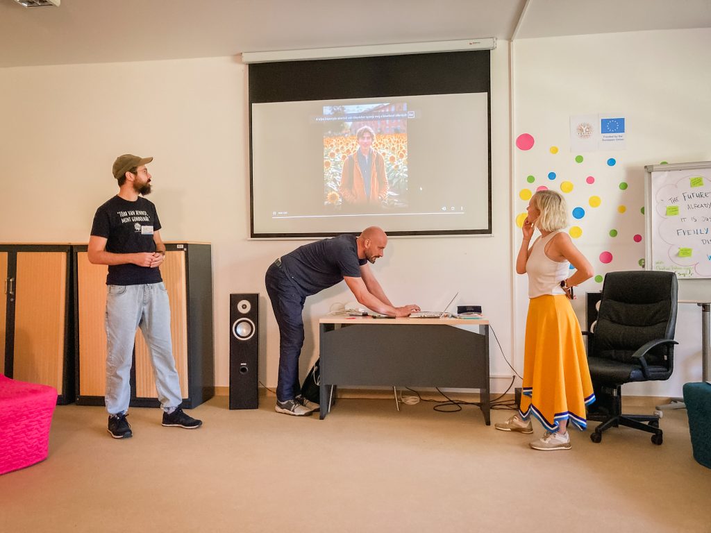 forrás konferencia élményakadémia hatvan bátor tábor bárnai árpád schell gergely pszichológus